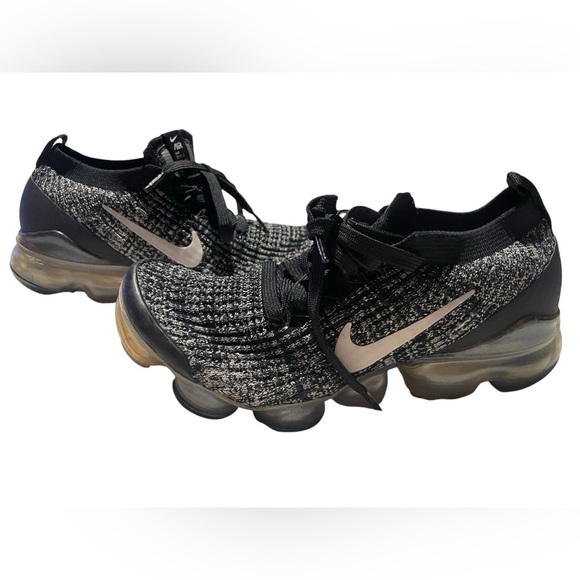 Nike Vapormax Flyknit Oreo - Picture 1 of 5